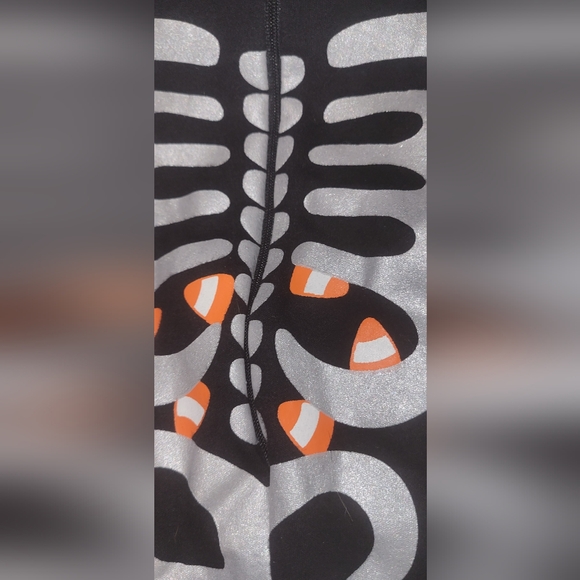 Halloween Skeleton footed Sleeper - Picture 16 of 16